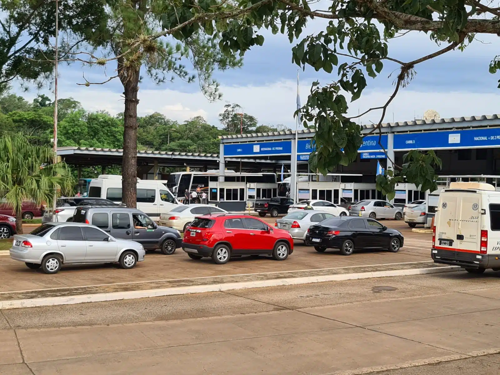 Aduana y control fronterizo en Iguazú